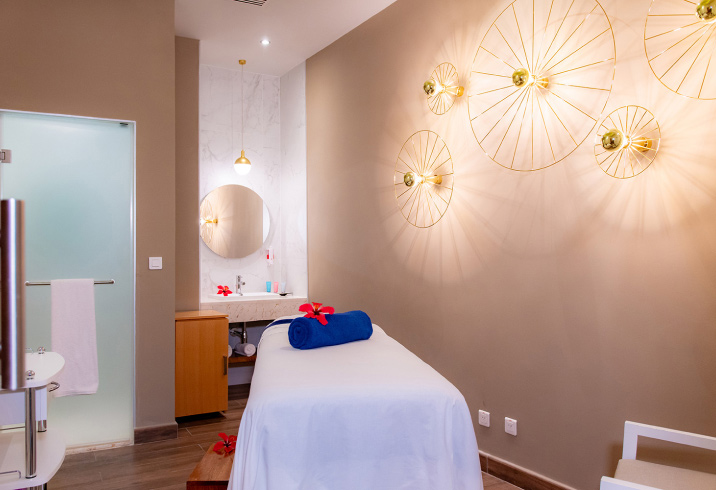 MASSAGES AND MASSAGE ROOMS